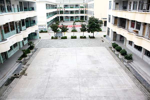 信阳建筑工程学校